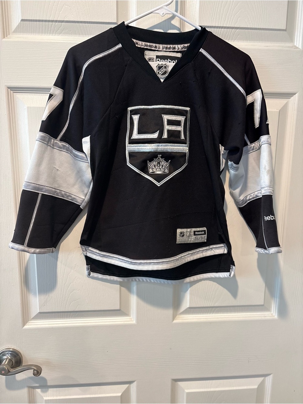 L.A. Kings Reebok Youth Size Small NHL Jersey Jeff Carter Jersey #77